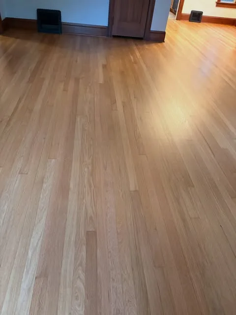 Bright light oak floor finished with Bona Traffic HD clear coat